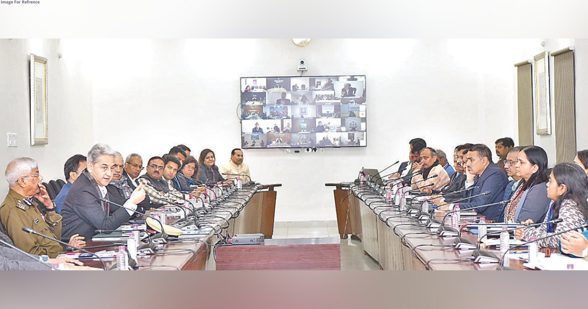 CS Pant stresses time management and dedication for public welfare